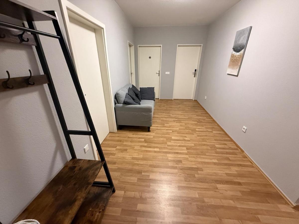 1 In Location-lilac Apartment *